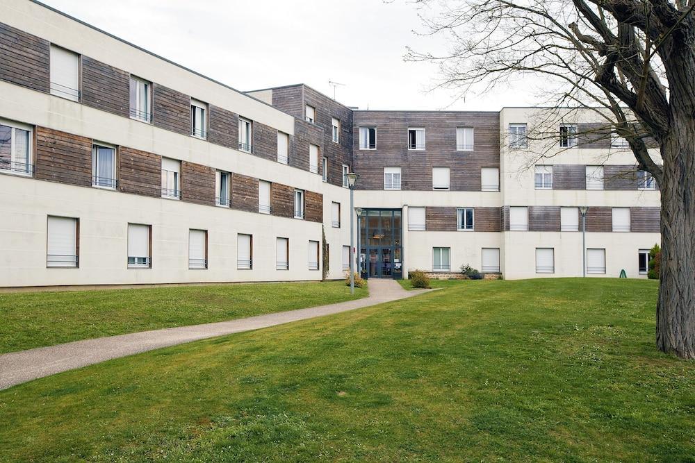 Residhome Paris Saclay " Bures Sur Yvette " Bagian luar foto