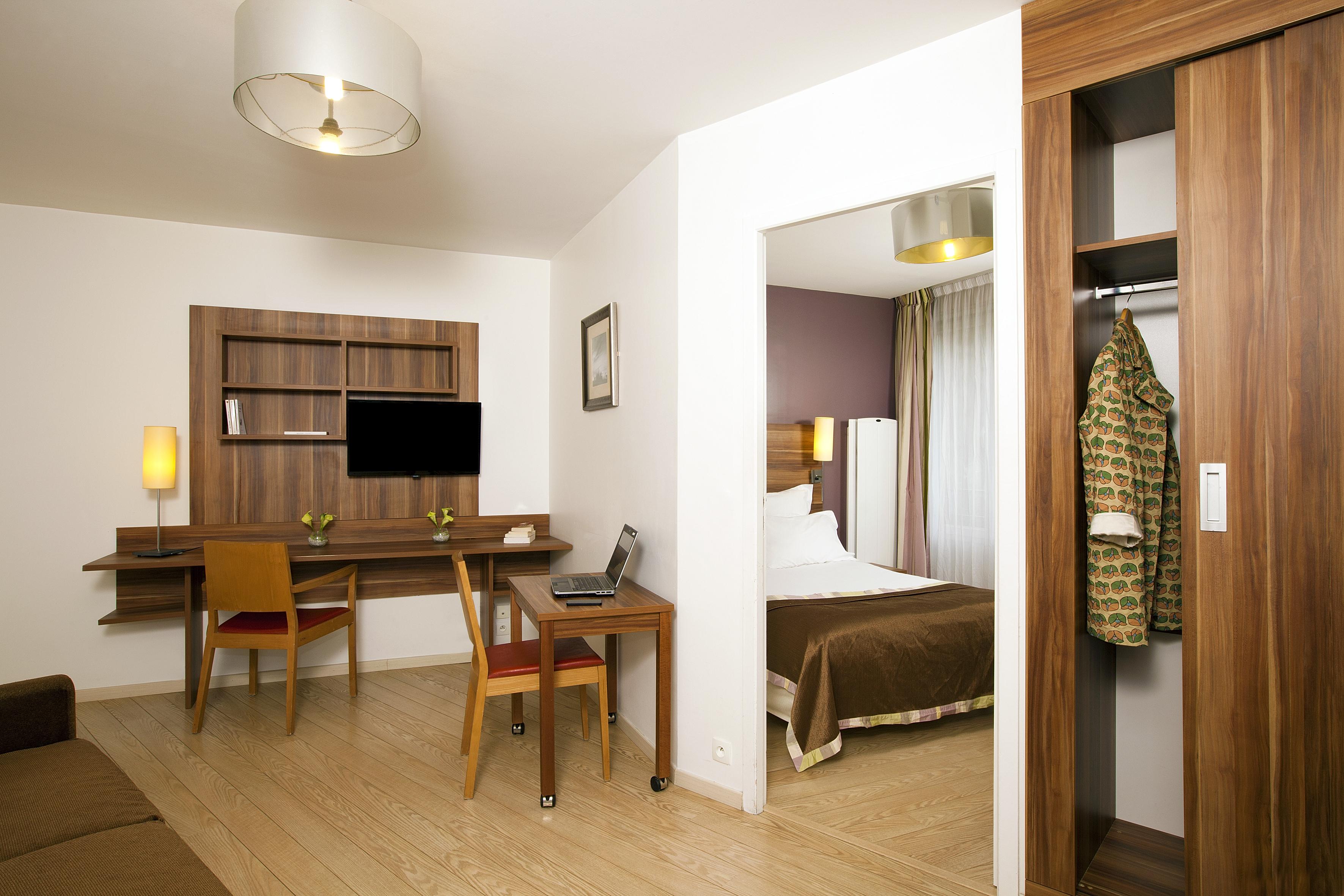 Residhome Paris Saclay " Bures Sur Yvette " Bagian luar foto