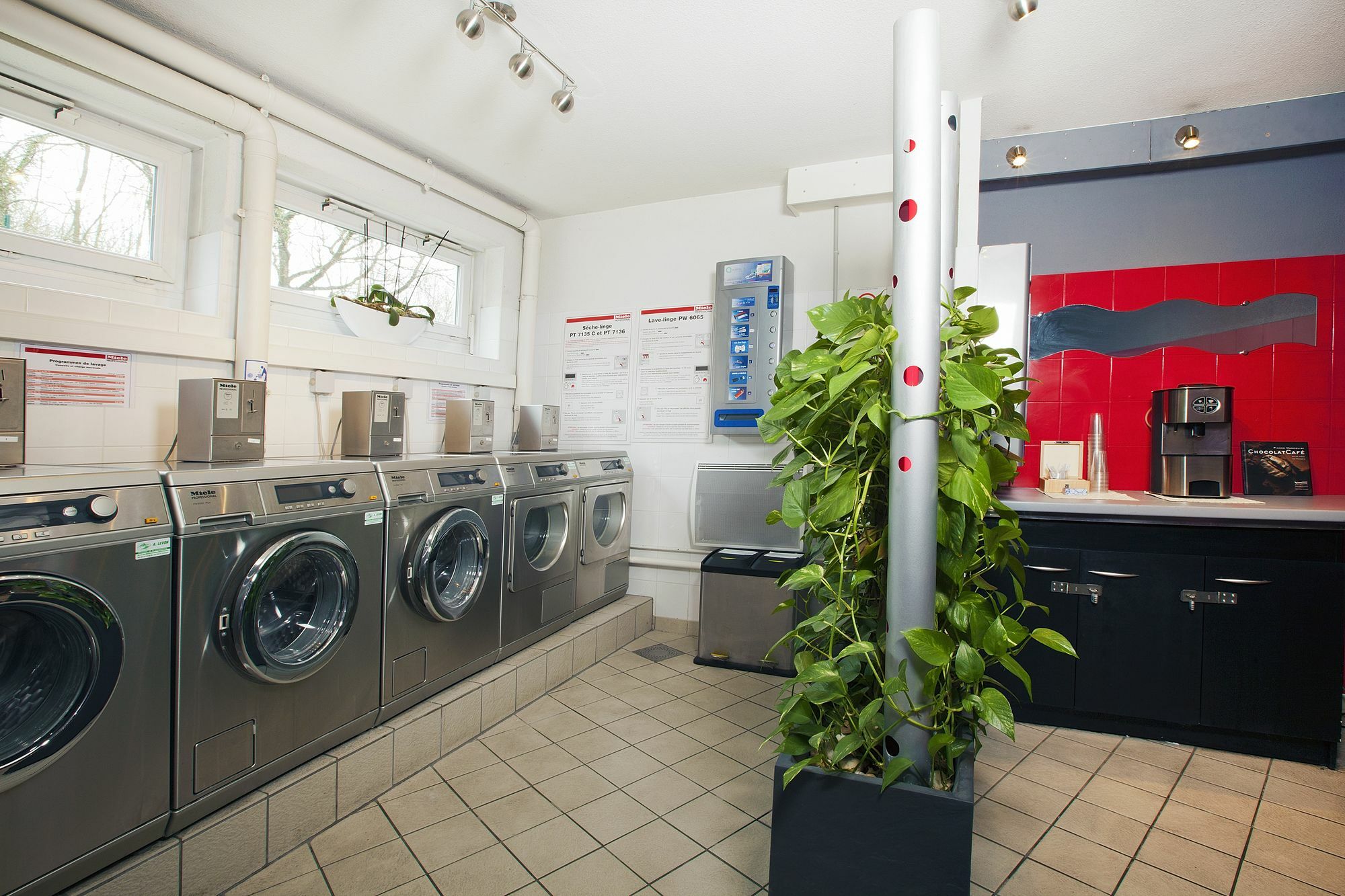 Residhome Paris Saclay " Bures Sur Yvette " Bagian luar foto